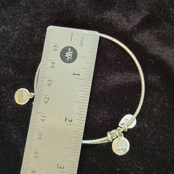 Alex and Ani Bracelet Green Beaded Bangle Set Silver Tone Missing Dragonfly - Picture 7 of 13